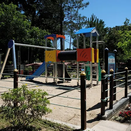 مكان تخييم Parque De Campismo Orbitur 3*