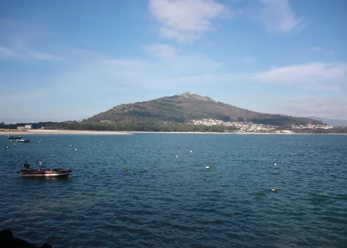 Parque De Campismo Orbitur Campsite